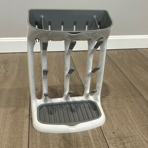 OXO Plastic Tot Space Saving Drying Rack For Kitchen Upright saves counter space